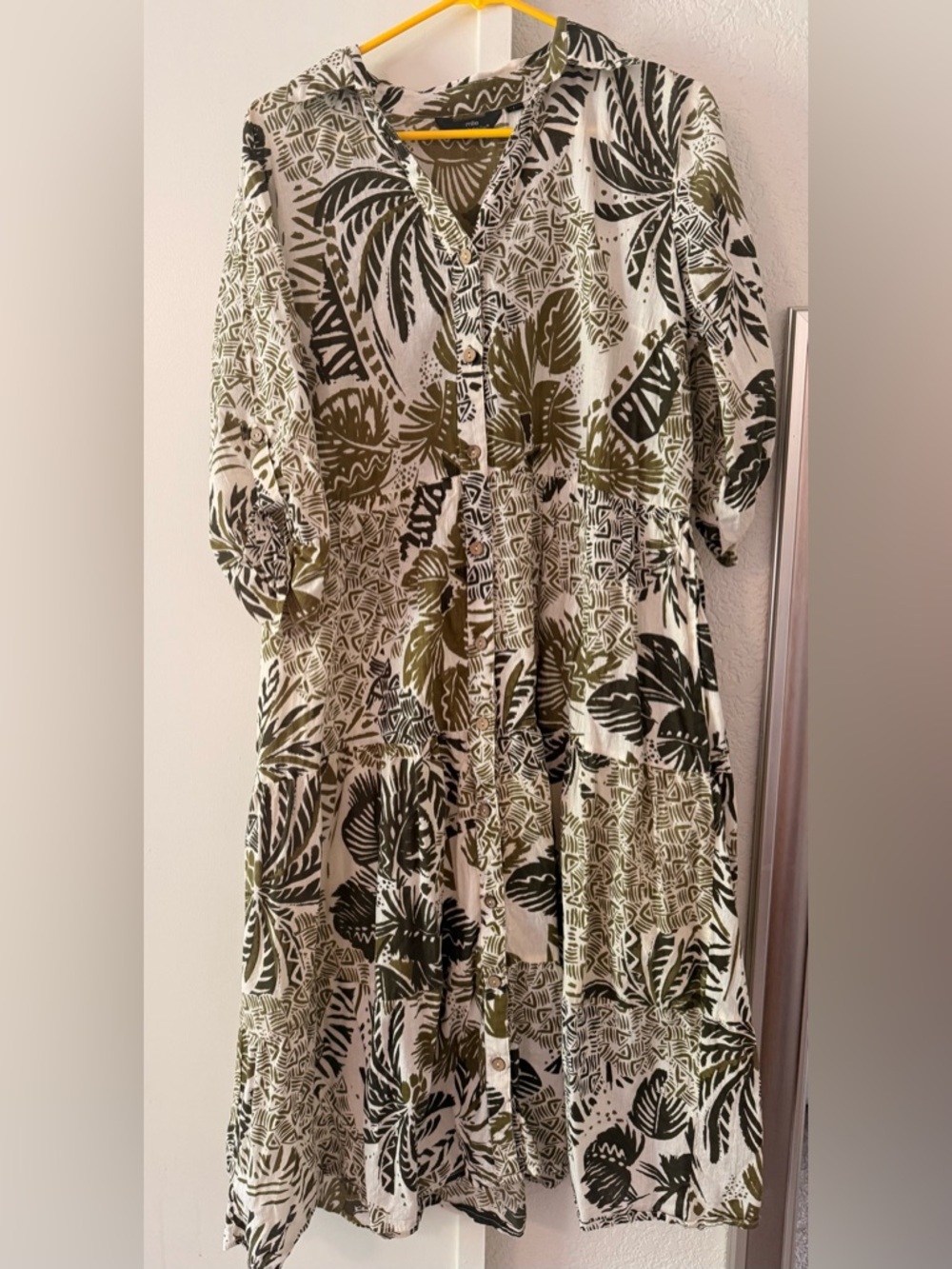 Mlle Gabrielle Green Tropical Midi Dress L Wooden Button Front 100% Cotton